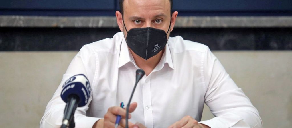 Μαγιορκίνης: Σε «τροχιά» συρρίκνωσης το «κύμα» της Όμικρον – Αλλά συνεχίζουν τα μέτρα από την κυβέρνηση