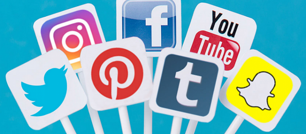 Social media: Τελικά ποιο μας κάνει πιο λυπημένους & ποιο περισσότερο χαρούμενους;