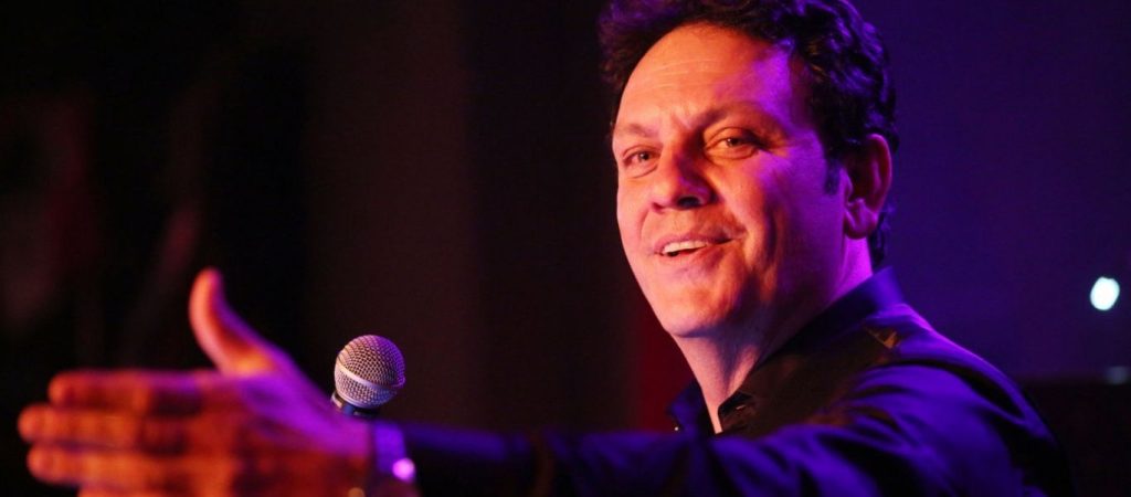 Σ.Αγγελόπουλος: «Πόσο σίγουρος μπορεί να είμαι ότι ο Κ.Μητσοτάκης έκανε το πραγματικό εμβόλιο;»