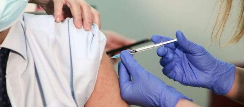 Τρίτη δόση: Ποιοι θα θεωρούνται ανεμβολίαστοι από 1 Φεβρουαρίου;