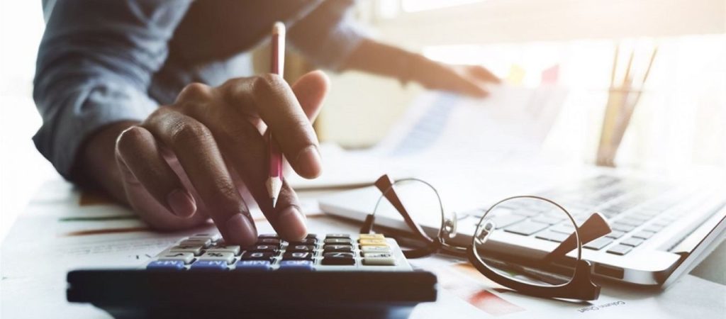 Εφορία: Αυτές είναι οι 10 περιπτώσεις που θα πρέπει να την επισκεφθείτε για να δηλώσετε την ακινησία του αυτοκινήτου σας