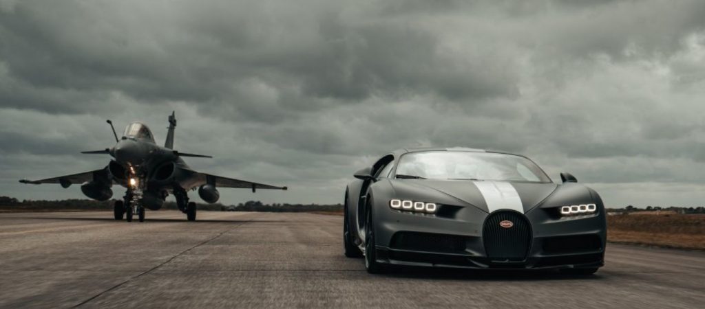 Η διαφορετική «μάχη» του Rafale με μία Bugatti Chiron (βίντεο)