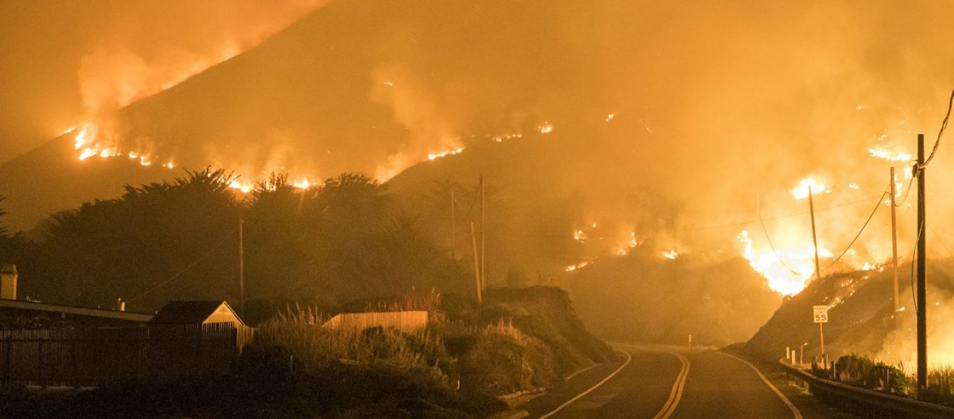 Καλιφόρνια: Συναγερμός για πυρκαγιά κοντά στη Μπιγκ Σουρ – Εκκενώνονται σπίτια (βίντεο)