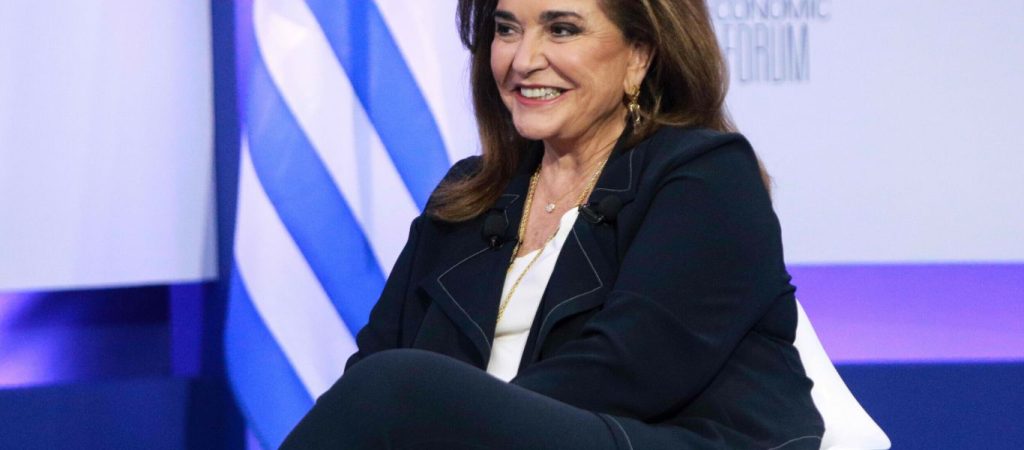 Eνστάσεις της Ν.Μπακογιαννη για την τιμή των PCR test: «Είναι πολλά τα 47 ευρώ» (βίντεο)