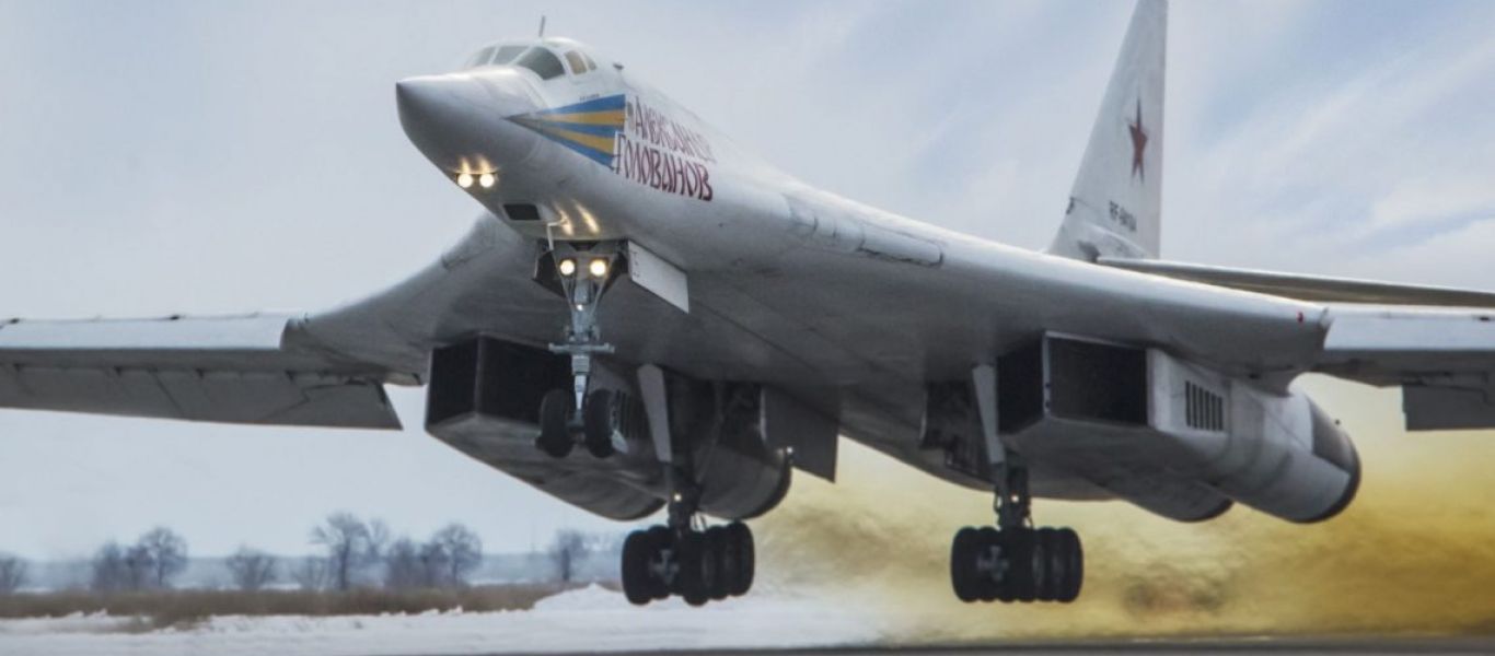 Η πτήση 13 ωρών των ρωσικών στρατηγικών βομβαρδιστικών Tu-160 (βίντεο)