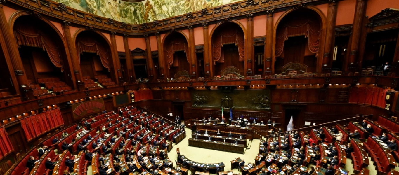 Ευτελισμός της εκλογής ΠτΔ στην Ιταλία: Θα βάλουν όσοι βουλευτές είναι θετικοί στον Covid να ψηφίσουν στο… πάρκινγκ