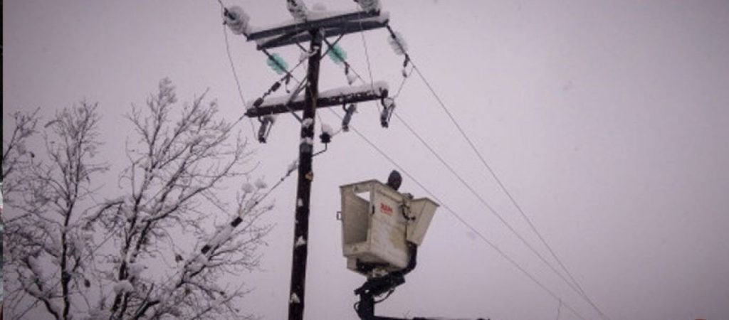 ΔΕΔΔΗΕ: Σε επιφυλακή όλα τα συνεργεία του λόγω της κακοκαιρίας