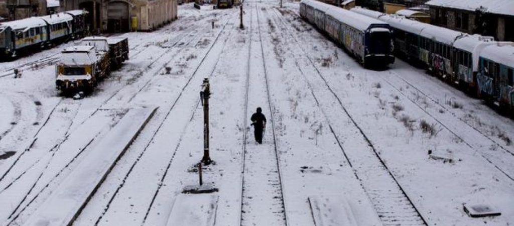 Σιδηροδρομικό ατύχημα στη Λιβαδειά: Στους 11 ανήλθαν οι τραυματίες – Με ασθενοφόρα & εκχιονιστικά πήγαν στο νοσοκομείο