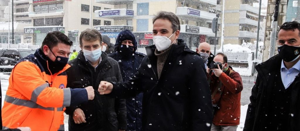 Ομολογία ανικανότητας από την κυβέρνηση: Δεν έχουμε κανένα σχέδιο – 1.200 οχήματα παραμένουν εγκλωβισμένα στην Α.Ο.