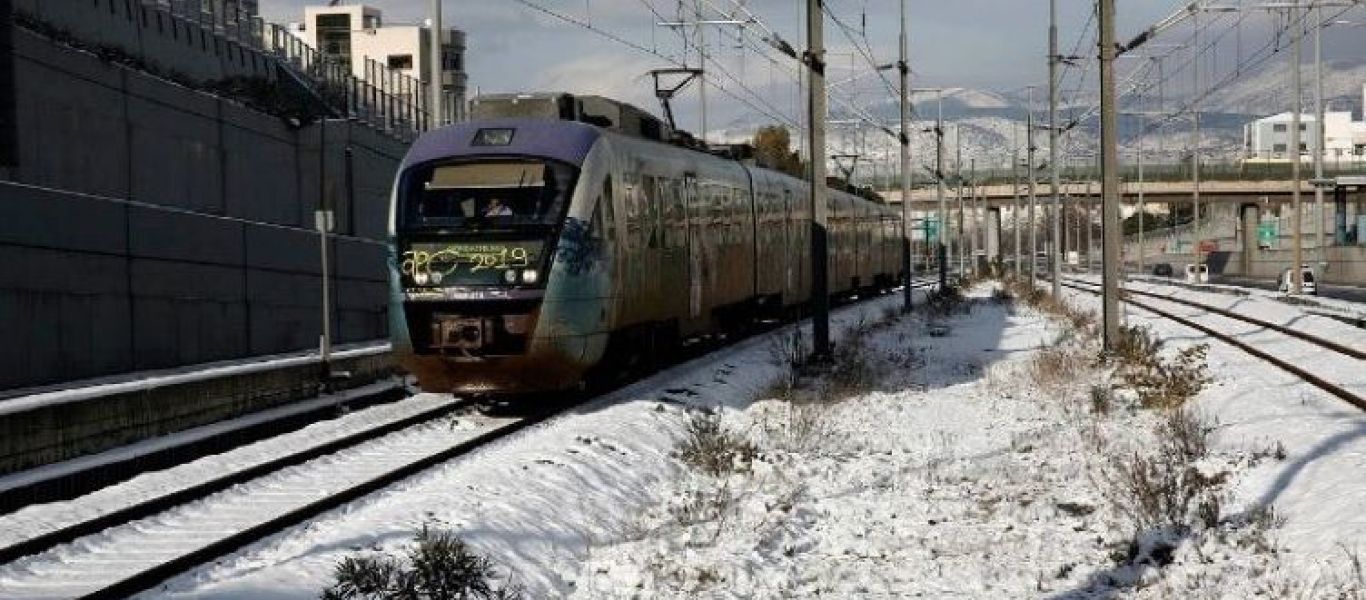 Τον δικό τους «Γολγοθά» έζησαν οι επιβάτες της ΤΡΑΙΝΟΣΕ – 400 άτομα απεγκλωβίστηκαν από τα τρένα στην Οινόη