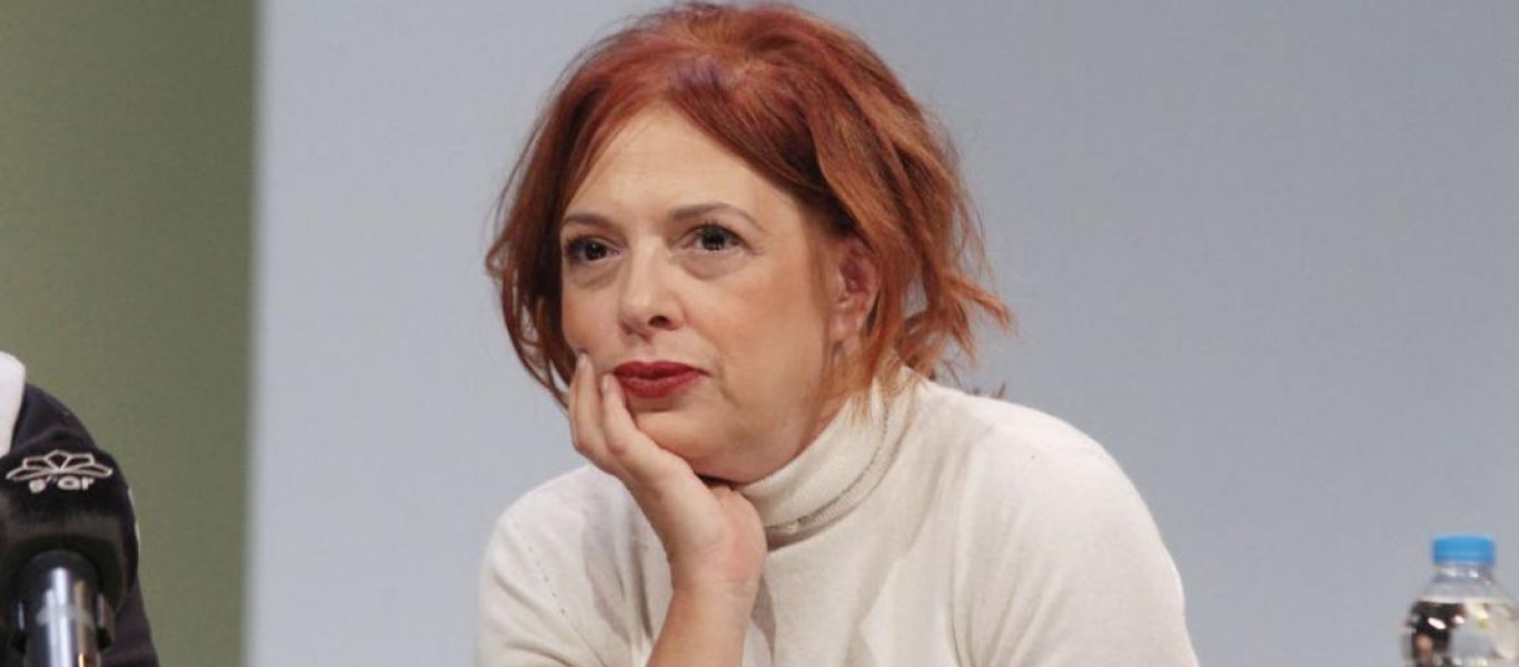 Έξαλλη η Ελένη Ράντου: «Χωρίς φως και θέρμανση ούτε την παραμονή στο σπίτι δεν μπορείτε να μας εξασφαλίσετε»