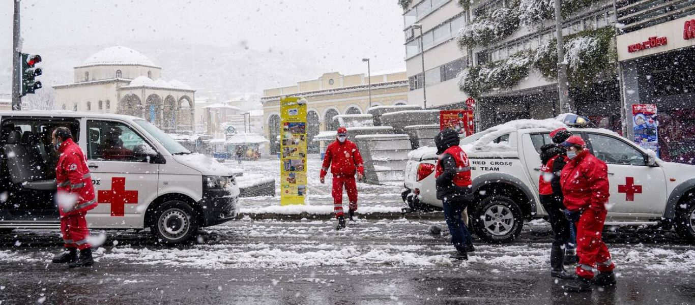 Ο Ερυθρός Σταυρός αναλαμβάνει μετακινήσεις ηλικιωμένων και ανθρώπων που χρειάζονται βοήθεια