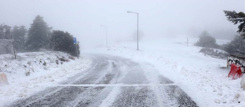 Η κακοκαιρία «Ελπίς» «σαρώνει» την Κρήτη – Στο επαρχιακό & ορεινό οδικό δίκτυο τα περισσότερα προβλήματα