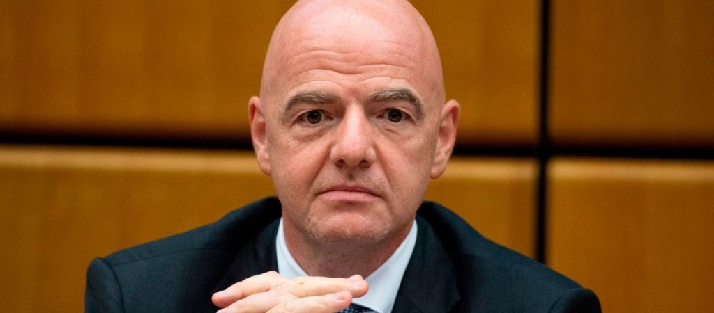 Τ.Ιφαντίνο: «Το Μουντιάλ ανά δύο χρόνια μπορεί να σταματήσει την μετανάστευση από την Αφρική»! – Ανασκεύασε