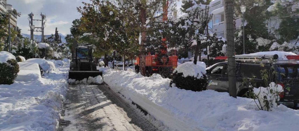 Και του Δημάρχου Παπάγου – Χολαργού του έφταιξε ο κόσμος που δεν… καταλαβαίνει και βγήκε