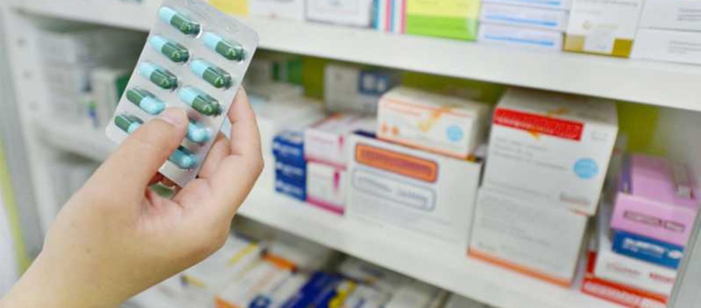 Παρατείνεται για ένα μήνα η συνταγογράφηση φαρμάκων & εξετάσεων ανασφάλιστων σε δημόσια νοσοκομεία