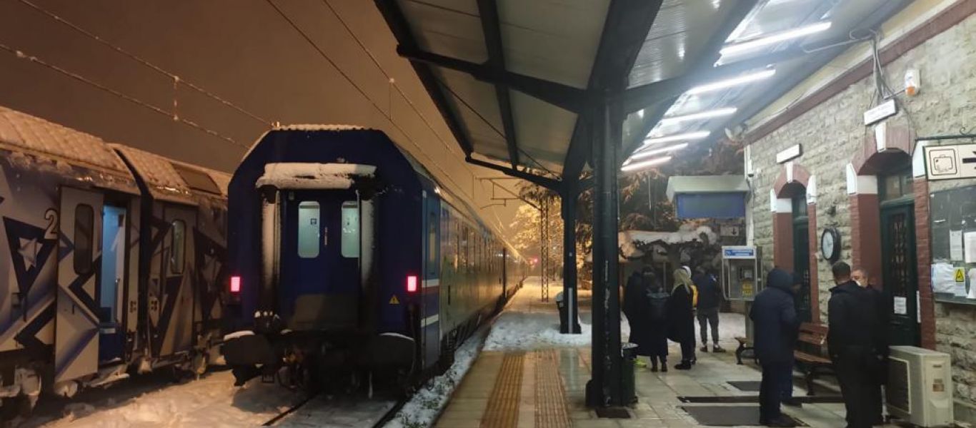 «Τσουνάμι» μηνύσεων για το ελληνικό δημόσιο: Μήνυση και από τους επιβάτες του τρένου που ακινητοποιήθηκε  στην Οινόη!