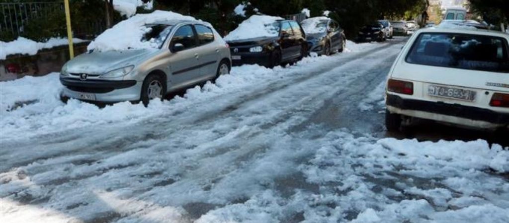 Ντράφι: Αγανακτισμένη 80χρονη ξεσπά – «Είμαστε τόσες μέρες χωρίς ρεύμα και τρόφιμα»