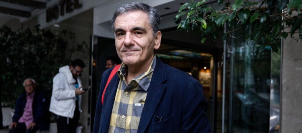 Θετικός στον κορωνοϊό ο τριπλά εμβολιασμένος Ευκλείδης Τσακαλώτος – «Δεν θα αντέξω να χάσω την ομιλία του κ.Σταϊκούρα»