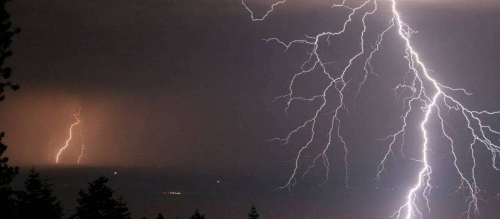 Καταιγίδα Μάλικ σε Δανία και Σουηδία: Μία νεκρή και χιλιάδες σπίτια χωρίς ρεύμα από το πέρασμα της