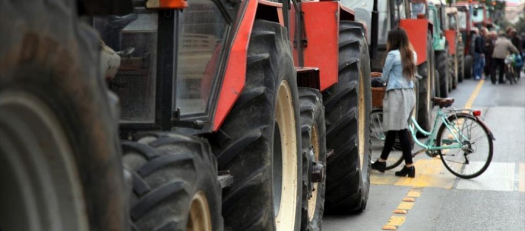 Βγάζουν τα τρακτέρ στους δρόμους οι αγρότες της Θεσσαλίας – Κινητοποιήσεις στις 4 Φεβρουαρίου