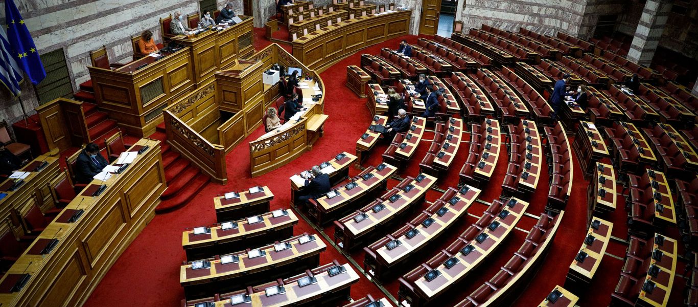 Ενωμένη για πρώτη φορά η αντιπολίτευση: 142 ψήφισαν «υπέρ» της άμεσης αποπομπής της κυβέρνησης Μητσοτάκη