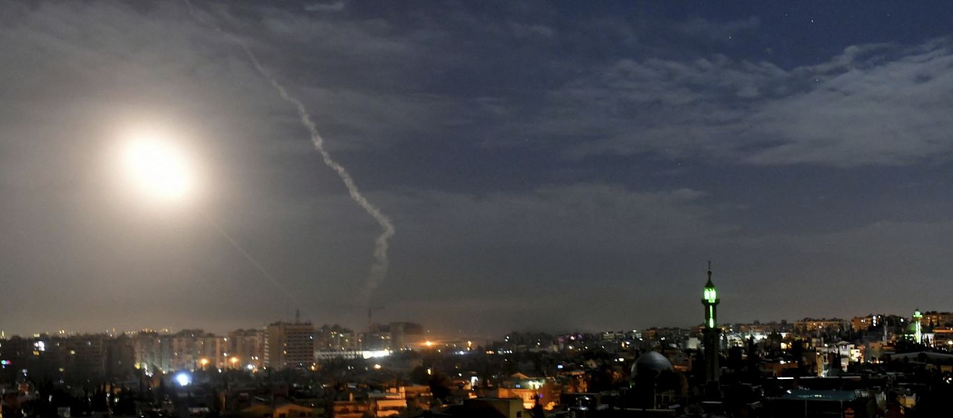 Η Συρία αναχαίτισε ομοβροντία ισραηλινών πυραύλων με στόχο τη Δαμασκό – Υπάρχουν ζημιές