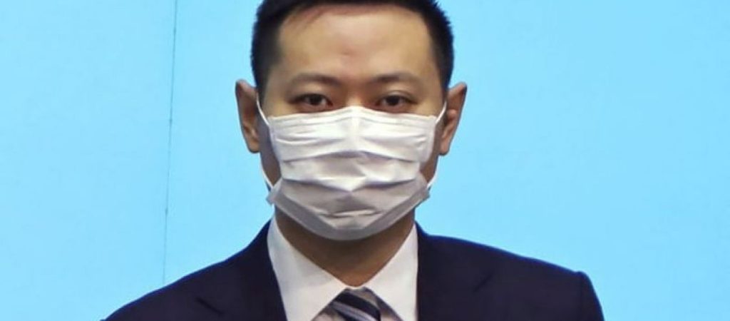 Χονγκ Κονγκ: Παραιτήθηκε ο υπουργός Εσωτερικών – Επειδή συμμετείχε σε πάρτι με 200 άτομα