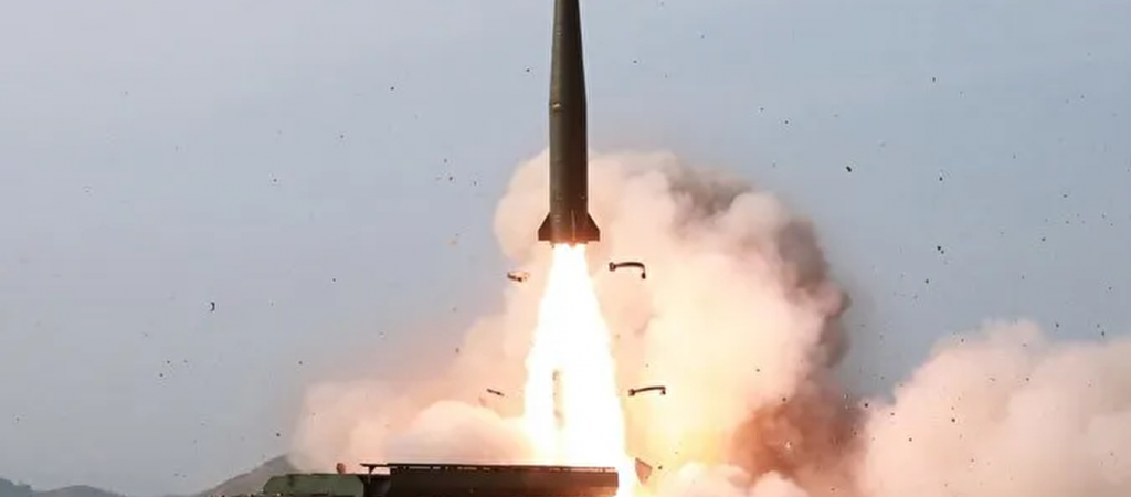 Φωτογραφίες από το διάστημα μετέδωσε ο βαλλιστικός πύραυλος που εκτόξευσε η Β.Κορέα