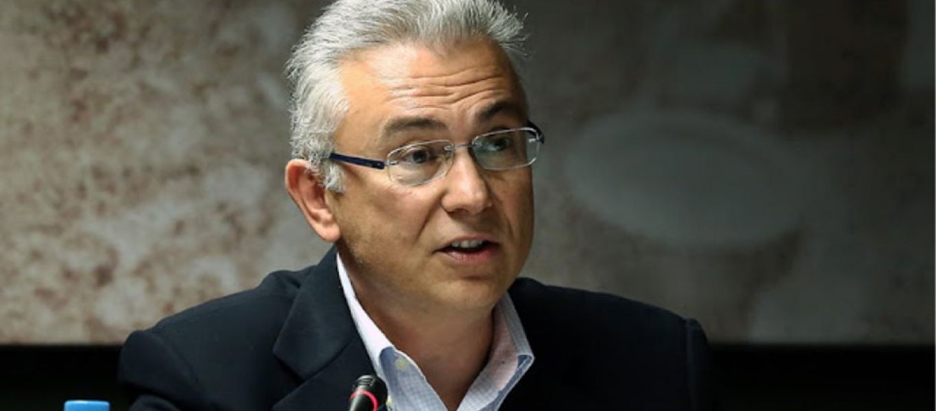 Ρ.Ρουσόπουλος: «Εγώ δεν θα απαντούσα στον Μ.Φουρθιώτη» – «Αδειάζει» Γ.Γεραπετρίτη