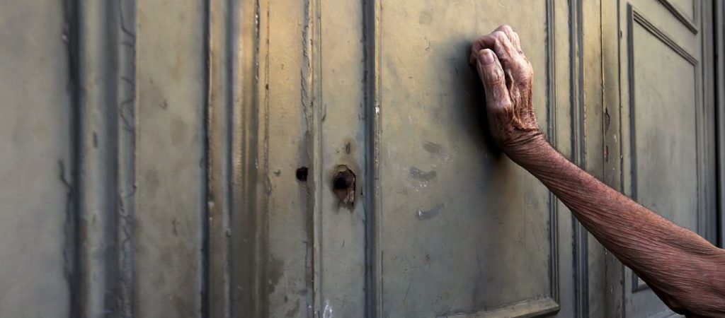 Κίνδυνος για τις φοιτήτριες Ρεθύμνου – Άγνωστοι χτυπούν τις πόρτες τους και τις απειλούν ότι θα μπουν μέσα