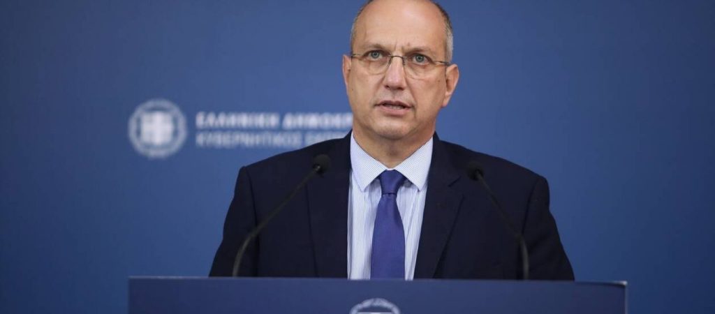 Γ.Οικονόμου: «Τον Απρίλιο ξεκινά το πρόγραμμα “Κινούμαι Ηλεκτρικά” – Αυξάνεται στις 8.000 ευρώ η επιδότηση»