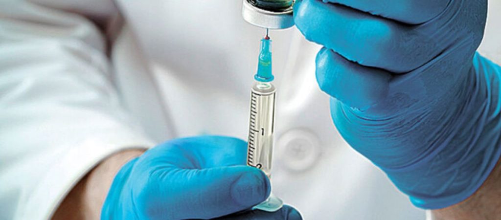 Κορωνοϊός: Η Moderna αποσύρει χιλιάδες δόσεις εμβολίου λόγω μολυσμένου φιαλιδίου