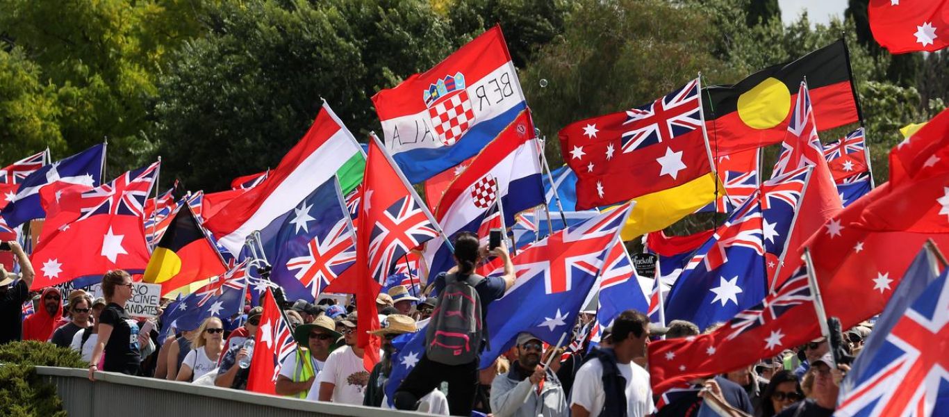 Σείεται και η πρωτεύουσα της Αυστραλίας από χιλιάδες διαδηλωτές – Παγκόσμιο κίνημα το κονβόι της ελευθερίας