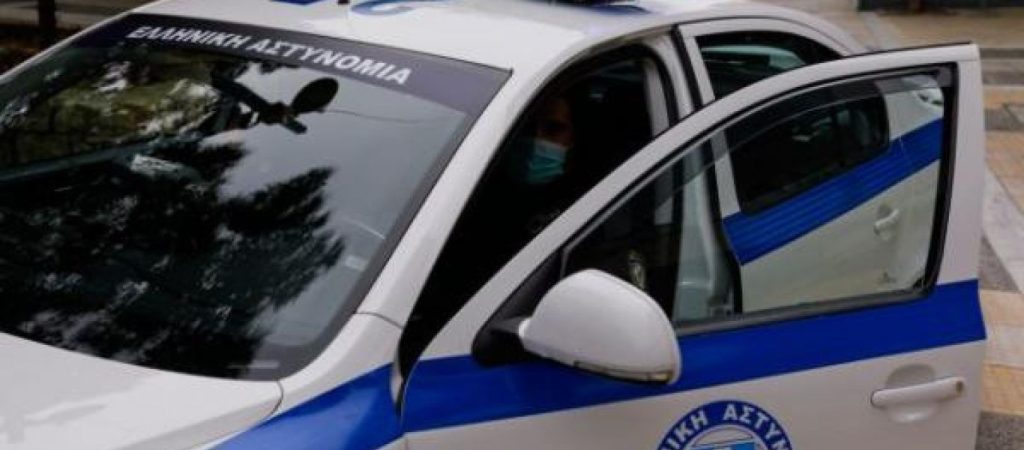 Παλλήνη: Άνδρας κλείστηκε στο σπίτι και κρατά όμηρο την οικογένειά του – Με επέμβαση των ΕΚΑΜ έληξε η υπόθεση ομηρίας