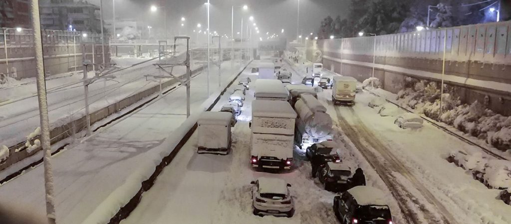 Κατατέθηκε η πρώτη ομαδική αγωγή κατά της Αττικής Οδού – Οκτώ πολίτες ζητούν 128.000 ευρώ