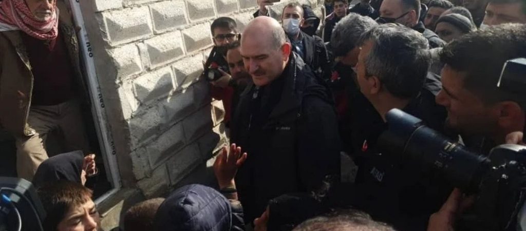 Σ.Σοϊλού: Επισκέφτηκε την κατεχόμενη Συρία με συνοδεία ισλαμιστές της Al Qaeda!