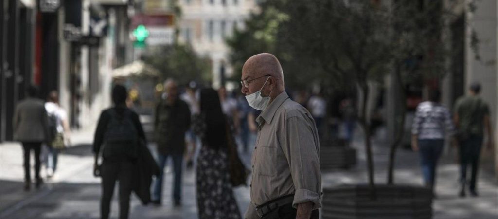 Ι.Πρασσάς: «Ο ιός θα μείνει μαζί μας – Σίγουρα θα ζήσουμε κι επόμενα κύματα»