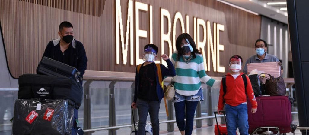 Η Αυστραλία ανοίγει τα σύνορα σε όλους τους ξένους που είναι πλήρως εμβολιασμένοι για την Covid-19