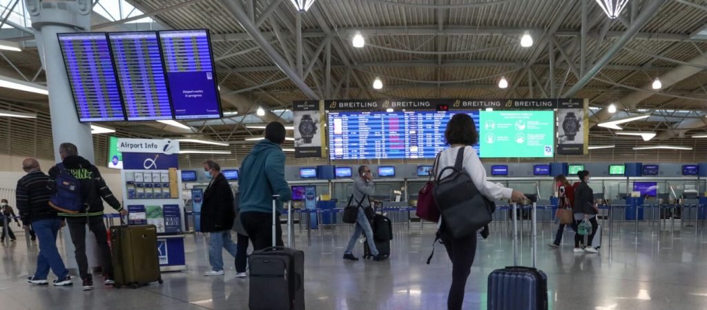 Χωρίς τεστ από σήμερα οι ταξιδιώτες από το εξωτερικό – Αναλυτικά οι αεροπορικές οδηγίες που ισχύουν