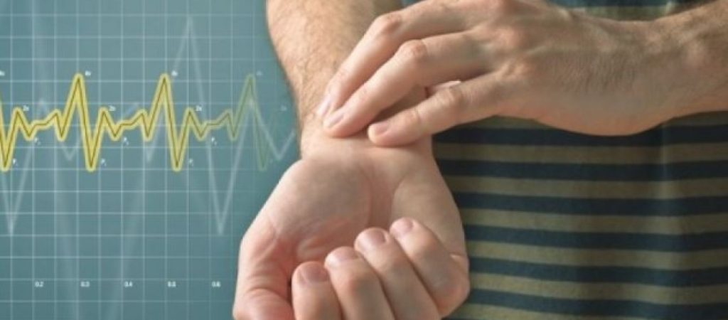 Φυσιολογικοί παλμοί καρδιάς ανά ηλικία: Τι υποδεικνύουν για την υγεία σας – Ποιοι παράγοντες τους επηρεάζουν