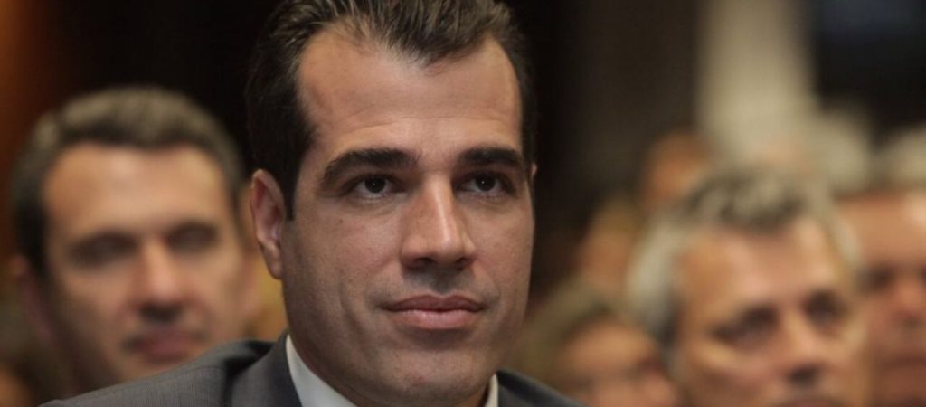Βουλή: Κόντρα Θ.Πλεύρη και Ν.Συρμαλένιου για το Νοσοκομείο  Σαντορίνης