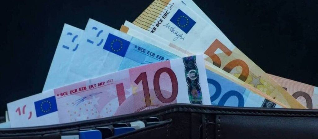 «Έρχεται» νέος γύρος αναδρομικών – Ποιοι δικαιούνται έως και 5.000 ευρώ