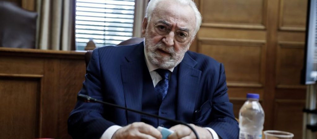 Τηλεοπτικές άδειες: Συνεχίζεται η απολογία Καλογρίτσα – Την Πέμπτη ο Νίκος Παππάς