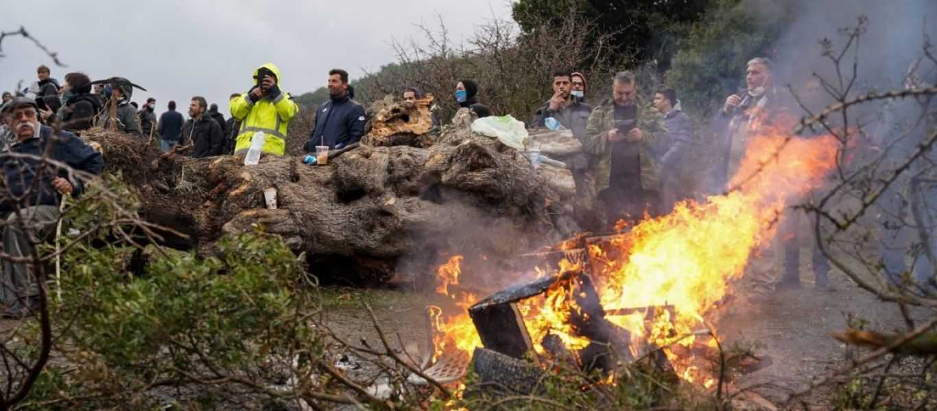 Λέσβος: Πέντε προσαγωγές για τις φωτιές και τα επεισόδια στη Βάστρια
