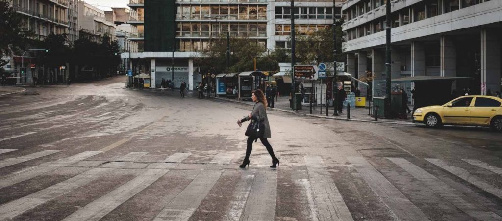 Συνεδριάζουν σήμερα οι «ειδικοί»: Επιστρέφει ο κόσμος στα γήπεδα – Τι θα γίνει με τις Απόκριες