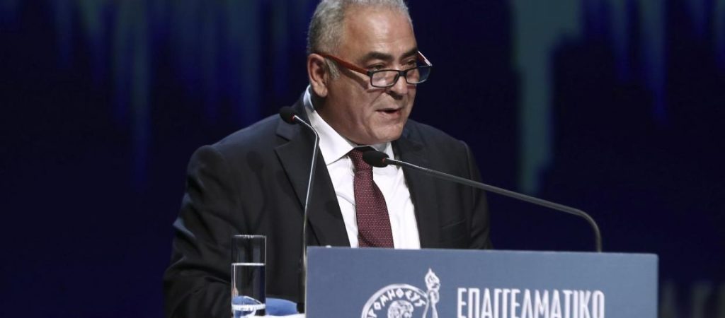 Γαλάζιο «πραξικόπημα» σε βάρος του προέδρου της Κεντρικής Ένωσης Επιμελητηρίων; -Ζητούν παραίτηση του Γ.Χατζηθεοδοσίου