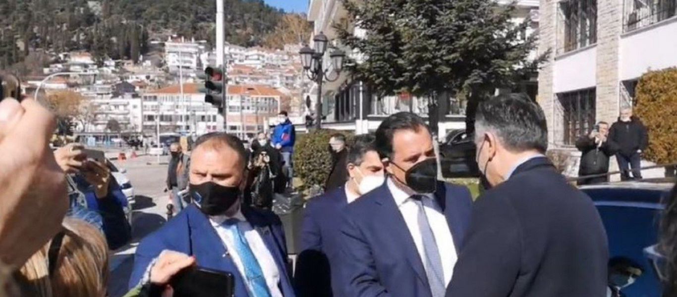 Προκλητικός ο Ά.Γεωργιάδης στην Καστοριά ειρωνεύεται τους αγρότες και υποβιβάζει ακόμα και υπουργούς!