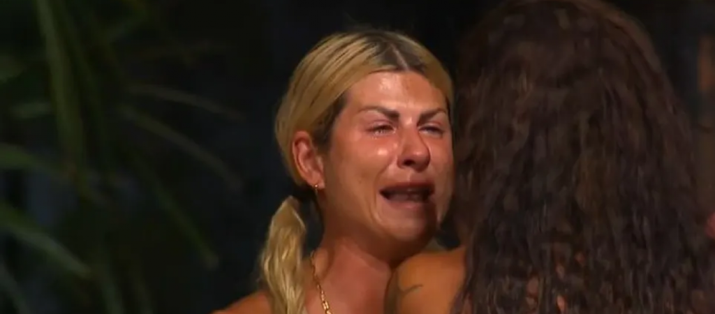 H «Drama Queen» Ευρυδίκη έδωσε ρεσιτάλ κλάματος – Μοιρολόι για την Αθηνά (βίντεο)