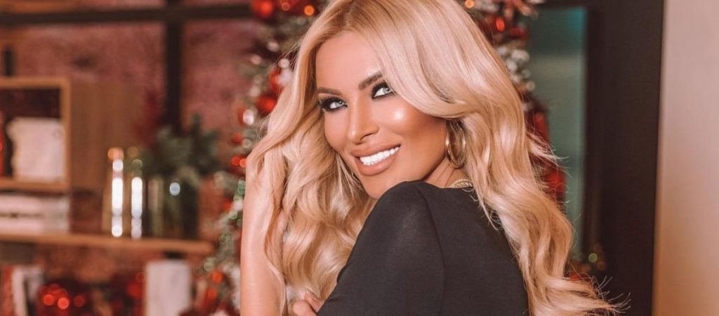 Το… «καυτό» ατύχημα της Κ.Καινούργιου στον «αέρα» της εκπομπής – «Συμβαίνουν αυτά» (βίντεο)